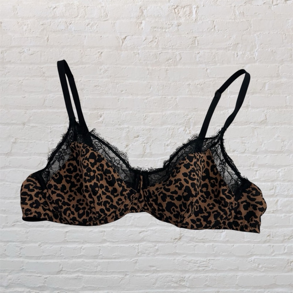 💕 Like 🆕 Women’s Secret sexy leopard and lace unlined bra